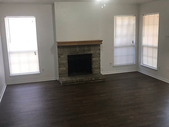 2nd image of 1136 Landsdale Ln