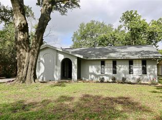 1135 Murrayhill Dr, Houston, TX 77043