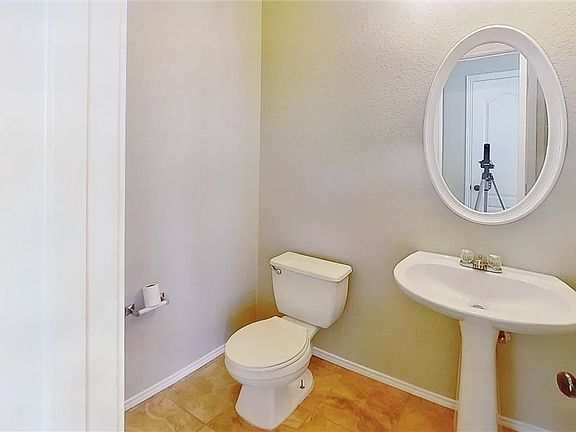 5th image of 280 Cordero Dr