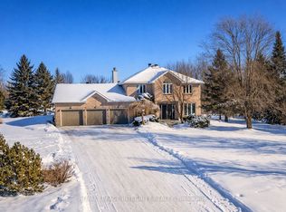 6 Marchbrook Cir, Ottawa, ON K2W 1A1