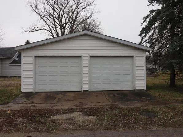 103 E High St, Redkey, IN 47373