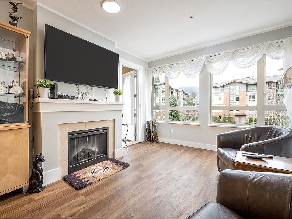 1st image of 2601 Whiteley Ct #206