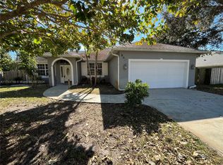 860 SW Durham Ter, Port Saint Lucie, FL 34953