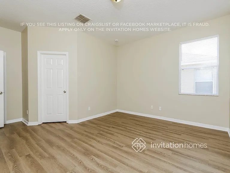 240 Andover Dr — Photo 10