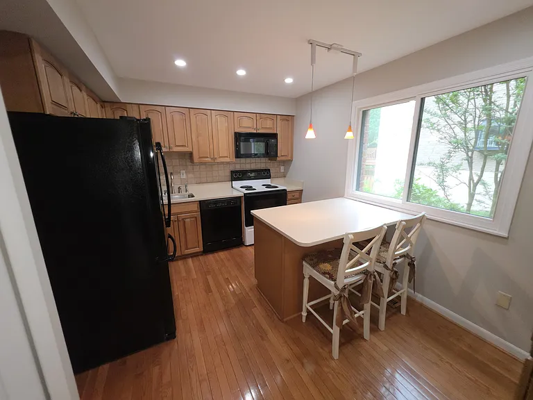 7331 Kerry Hill Ct — Photo 7