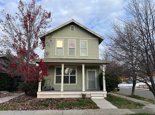 804 Kite Ln, Redding, CA 96001