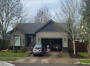 1044 Throne Dr, Eugene, OR 97402