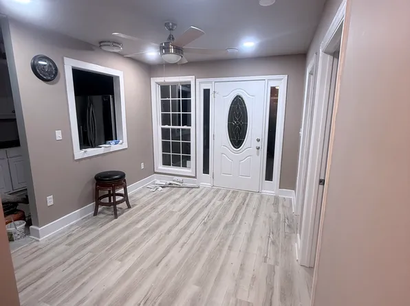 224 Kylman Ct #2, Lilburn, GA 30047