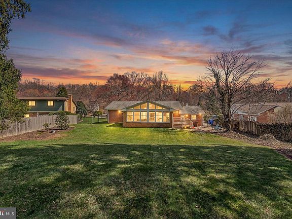 5th image of 15016 Timberlake Dr