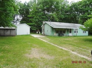 5576 E Three Mile Rd, White Cloud, MI 49349