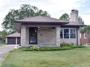 1402 N Hawthorne Ln, Indianapolis, IN 46219