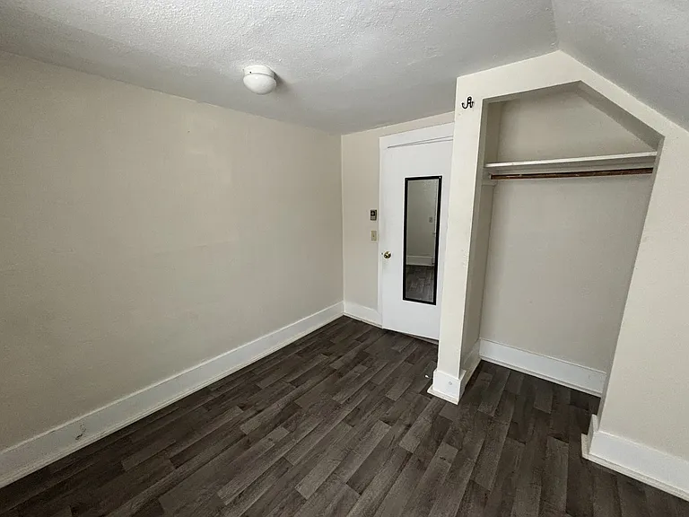 4 South St — Photo 5