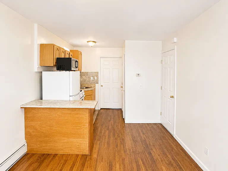1801 Lacombe Ave #1 — Photo 2