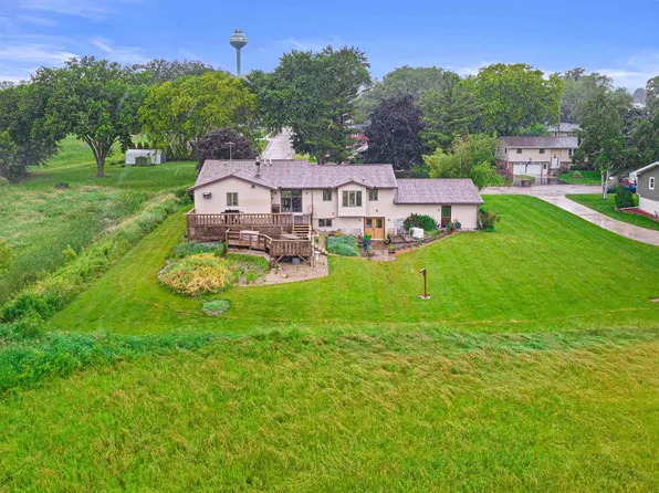 215 SHARP AVENUE, Reeseville, WI 53579