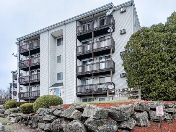 11 Gibbs St Unit H113, Worcester, MA 01607