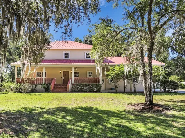 700 Oakwood Dr, Hardeeville, SC 29927