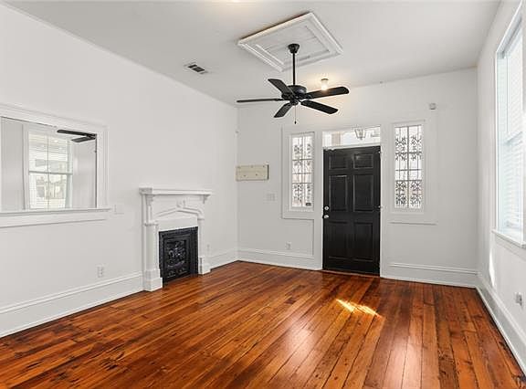 5th image of 4109 Clara St