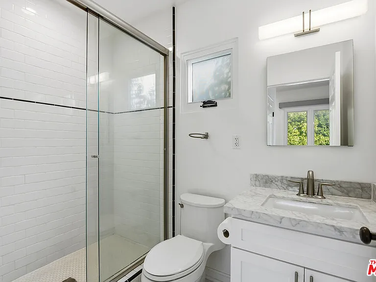 627 N Fuller Ave — Photo 17