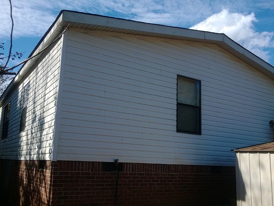 2nd image of 161 Homes Pond Ln