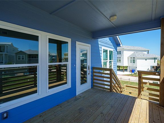 4th image of 162 La Concha Blvd #28