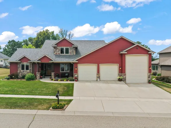 1506 15th Street Cir NE, Kasson, MN 55944