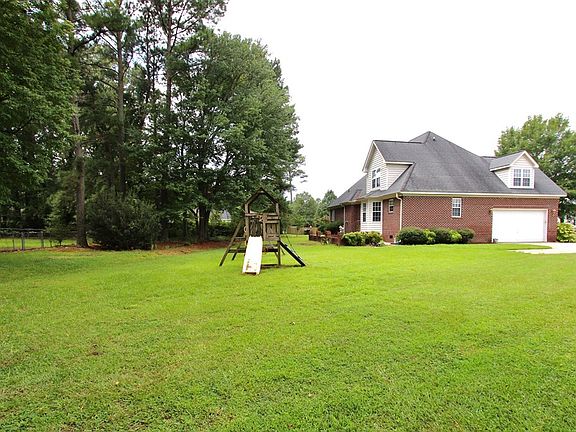 2nd image of 800 S Baden Ct