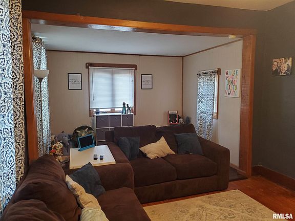5th image of 1216 Oak St