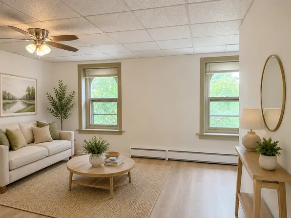 47 W Ashland St APT 2B, Doylestown, PA 18901