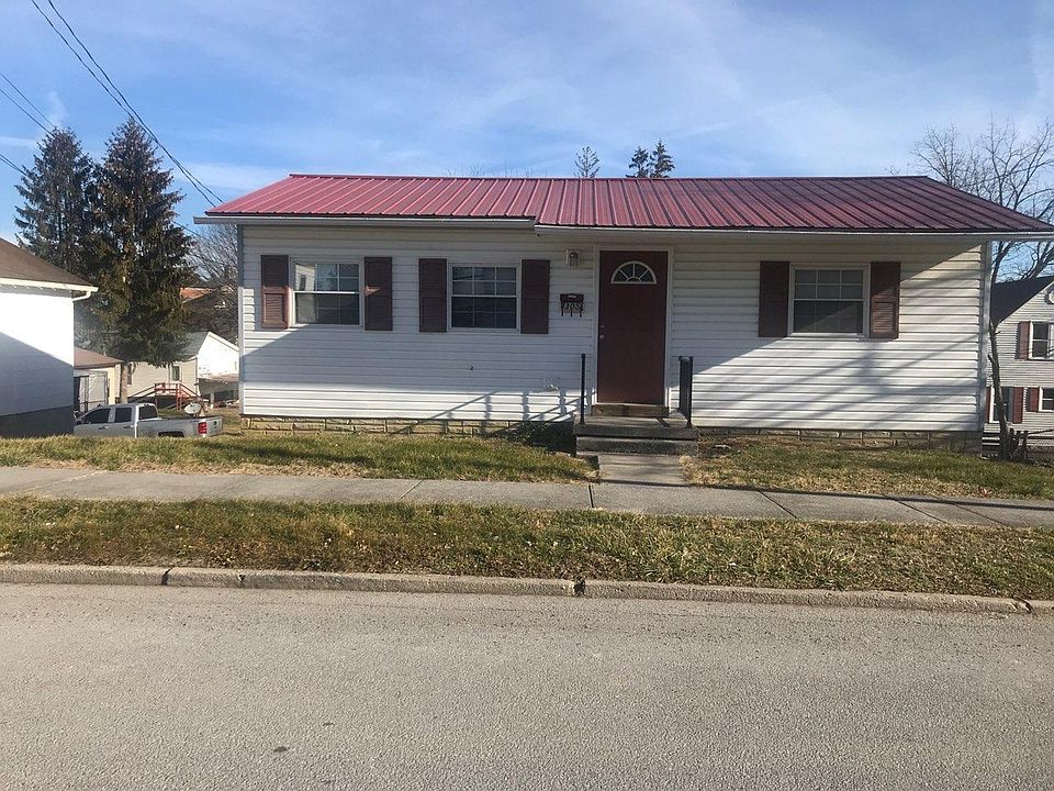 2nd image of 305 Bee St