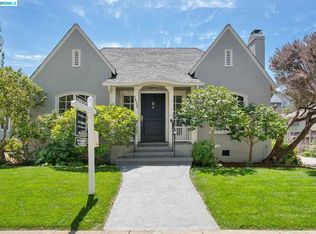 1423 Trestle Glen Rd, Oakland, CA 94610