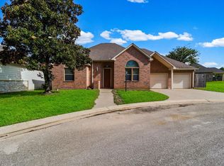 104 Sunset Ct, Livingston, TX 77351