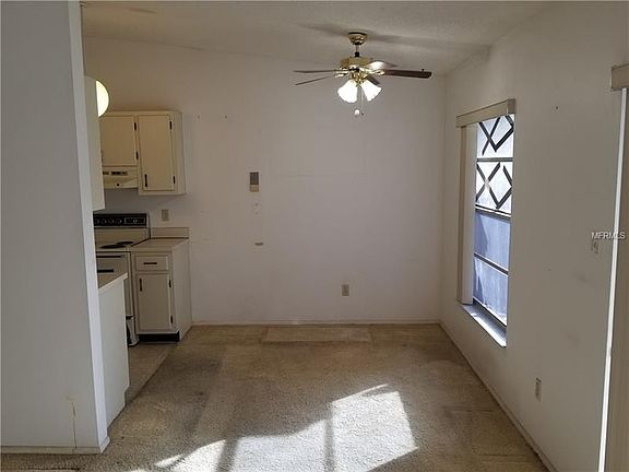 5th image of 3055 Autumn Ct