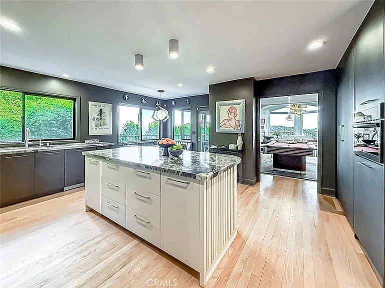 130 Dapplegray Rd — Photo 10