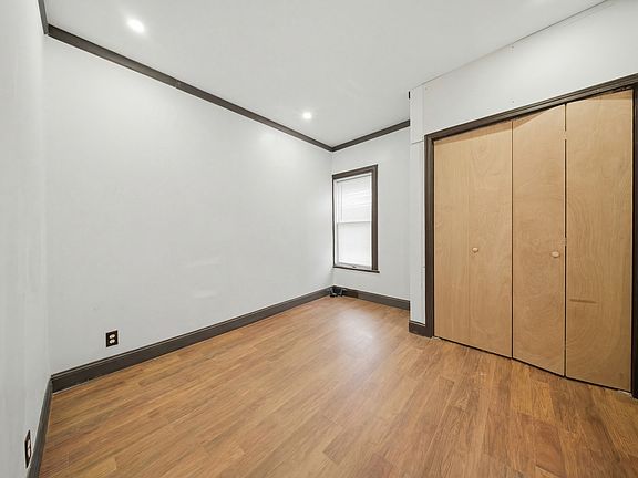 4th image of 525 S Lasalle St