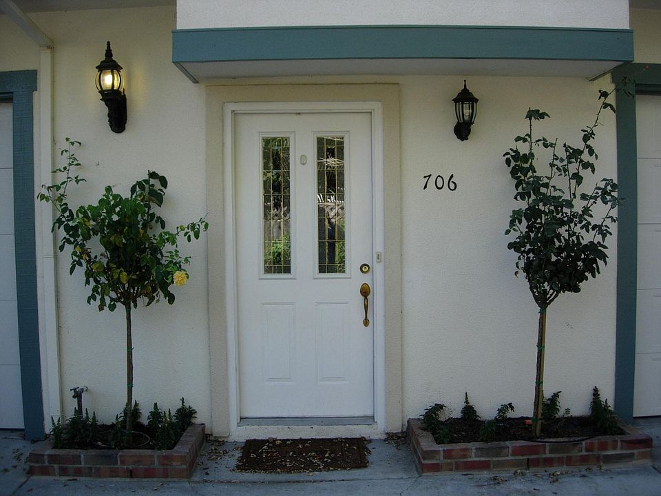 1st image of 704 Vera Ave