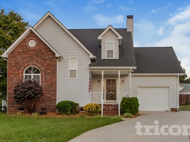 4900 Valley Trail Ct — Photo 1