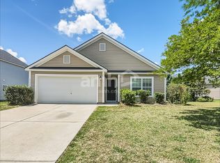 1131 Moss Grove Dr, Moncks Corner, SC 29461