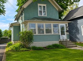 571 Walnut Ave, Elgin, IL 60123