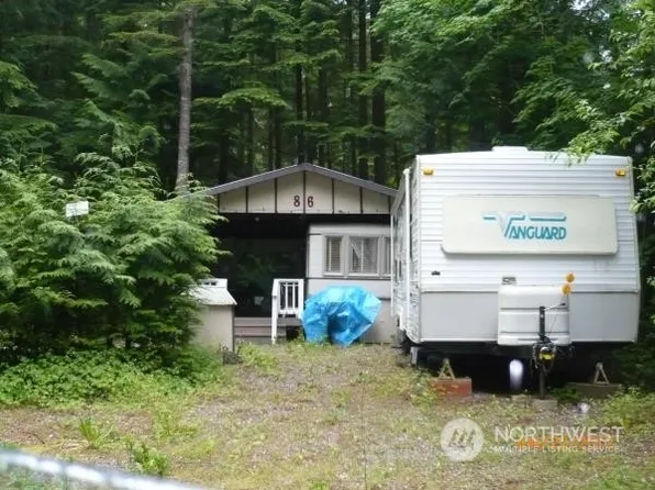 2086 Dogwood Drive, Maple Falls, WA 98266