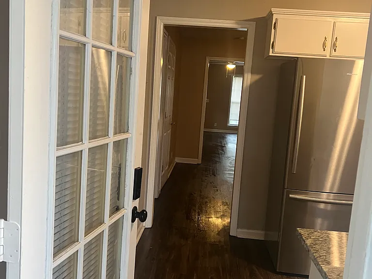 897 E Northfield Blvd — Photo 2