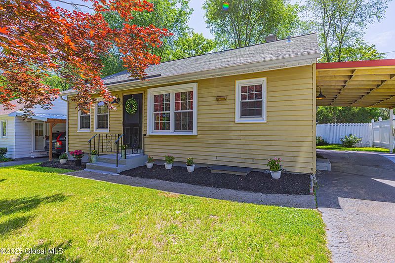 3rd image of 43 Buell Street