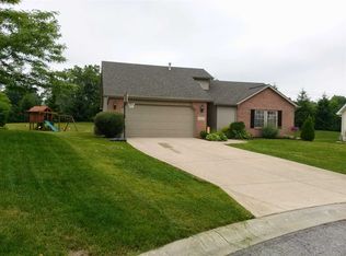 11017 Cedar Trl, Fort Wayne, IN
