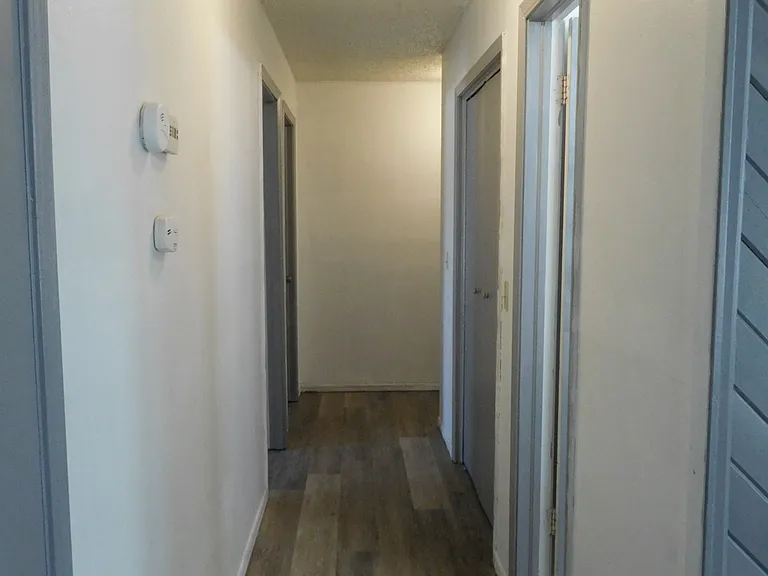 8020 Crestline Ter — Photo 15