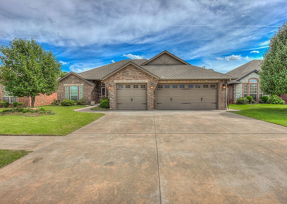 Welcome to 8908 NW 71 street