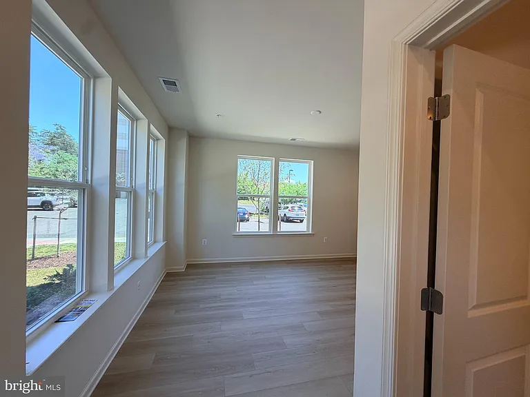 2548 Neabsco Common Pl — Photo 6