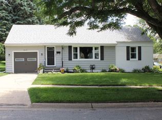 310 Hunter Ave, Rockford, IL 61108