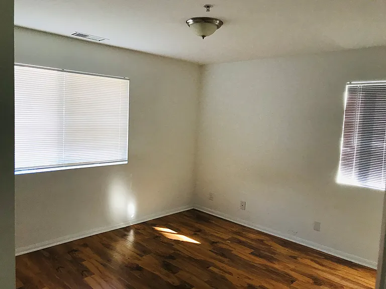 1414 Sweetbriar Cir — Photo 15