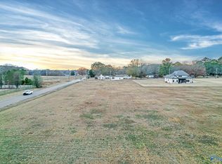 109 Nix Rd, Hazel Green, AL 35750