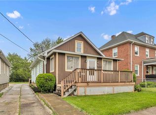 209 2nd St, Fairport Harbor, OH 44077