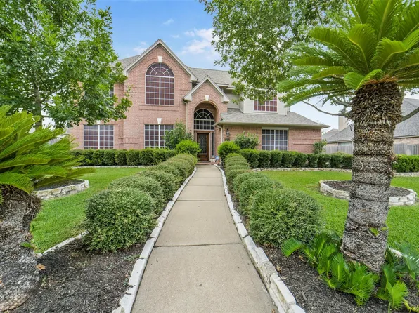 15007 Redbud Leaf Ln, Cypress, TX 77433